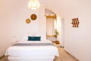 Villa Solasta #1 with jacuzzi in Santorini
