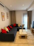 Stylish New Apartment parking & Secure Residence