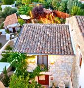 LA DIMORA DI PIETRA - Madonie Suite & Garden - Luxury Exclusive Villa with Heated Outdoor SPA & Private Park