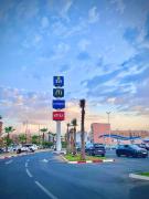 Elegance, Luxury Comfort Air Conditioning Free Parking