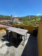 Apartamento con Terraza y Balcón Cerca de U de Medellin