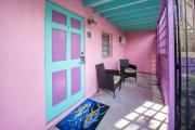 COASTAL BUNGALOWS Number3 1Bed 1Bath APT SHARED POOL