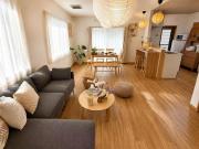 5BR Private Villa 1 Stop from Shibuya 2 Bath & 2 WC Up to 15 Guests 5BR Private Villa 1 Stop from Shibuya 2 Bath & 2 WC Up to 15 Guests