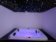 Soft, Jacuzzi, cozy, cinéma,