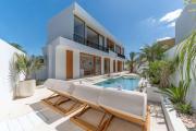 Luxury 3BR Villa Sapphire Pool Berawa Canggu