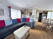 Top Hopton on Sea