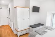 Gardiner House Accommodation - Room 7