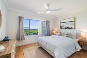 Top Lennox Head