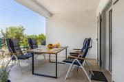 Villa Ancora - Merope Apt w Jacuzzi & Terrace - Happy Rentals
