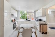 Top Eltham