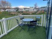 Modern 4 Berth Caravan With Decking At Manor Park, Hunstanton Ref 23002H