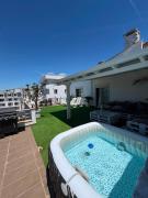 Flower Apartment 5th floor - terrace and jaccuzi Golem beach