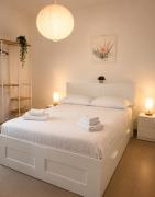 Modern two-room apartment for 2, 20 minutes from Termini
