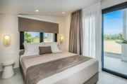 Calista Horizon by Booking Kottas
