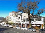 Upmarket 2 Bedroom Apartment Central Stellenbosch
