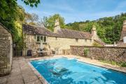 Top Castle Combe