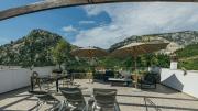 Top Bar