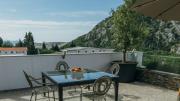 Top Bar