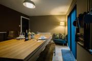 Rockside - Luxury 1 bedroom home with hot tub, central location, parking and pet friendly