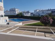 Oura Sunrise & Pool Retreat