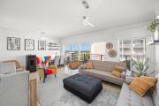 Prime located penthouse w seaview Prime located penthouse w seaview