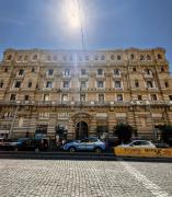 Top Naples