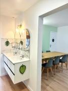 1 Parisian suburbs, 5-room apartment, room rental