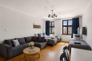 Market Square View Cozy 2 Rooms AS Home R425