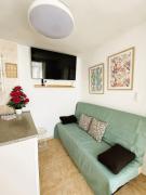 Sunny & Central Beach Apartment