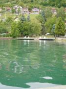 Lakeside cottage with private beach & boat rental