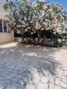 Top Agios Georgios