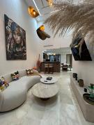 Luxury 3chambres Duplex with Gym!
