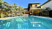 Linda residência pé-na-areia, 5 suítes, ar-condicionado, piscina, adaptada para cadeirantes