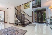 Bray - 6 Bedroom Detached Family House - Gated Parking for 6 cars, Sleeps 11, Bray, Maidenhead
