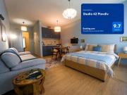 Studio 42- Modern Cozy Studio near City Center