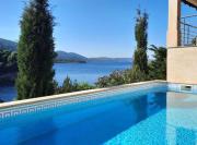 Villa Lukrecia -Stunning Sea View Retreat