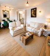 Flat - walking distance to the National Stadium