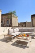 Top Noto
