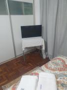 Habitación exclusiva Huéspedes con piscina , aire acondicionado y jardín en base doble, muy confortable