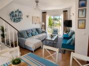 Algarve, Carvoeiro centre-ville, Récent appartement en duplex pour 5 personnes