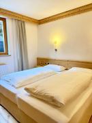 Top La Villa