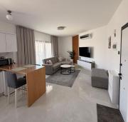 Top Paralimni