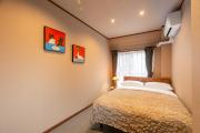 3 Bedrooms House for 6, Limousine bus to Haneda Airport, Direct bus to Disney, 2-minute walk to the station, 2 toilets, Netflix