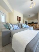 Leos Paradise Villa Family Home Away From Home with Large Pool