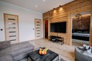 Ringi Heritage Old Town Residences - The Brick & Beam Apartment - Terrace & Parking