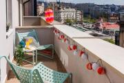 City view Apt with balcony, foosball in Old Town