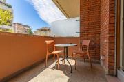 Lo Slate, monolocale essenziale con balcone Bergamo