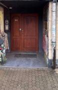 Beautiful new NDK Main street apartment