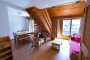 Apartment for 8 people with terrace & view