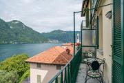 GuestHost - Lovely Lakefront Studio-Flat